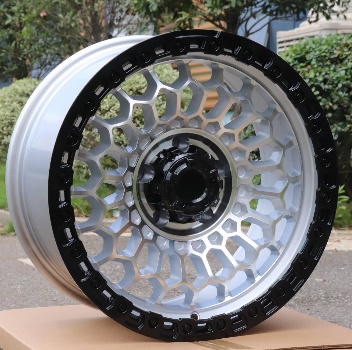 Tundra X357 Silver Machined Face alloy wheel
