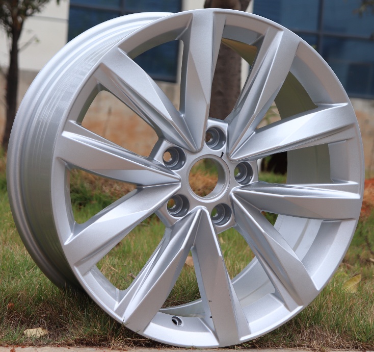 Aero S486 Silver alloy wheel