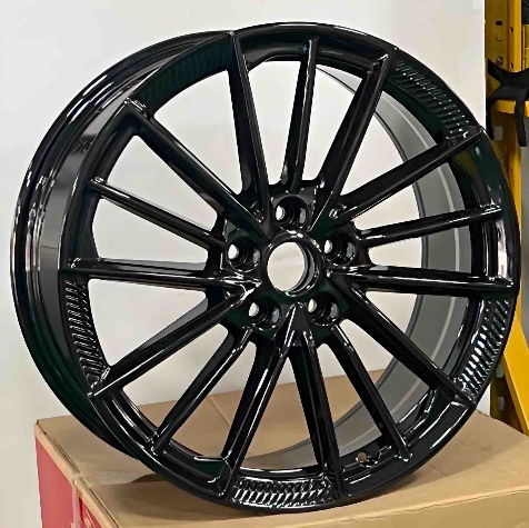 Cosmo S246 Gloss Black alloy wheel