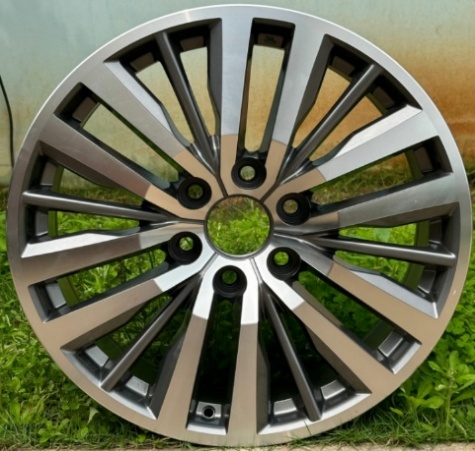 Lumina S327 Gunmetal Machined Face alloy wheel