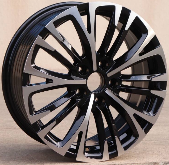 Strata S444 Black Machined Face alloy wheel